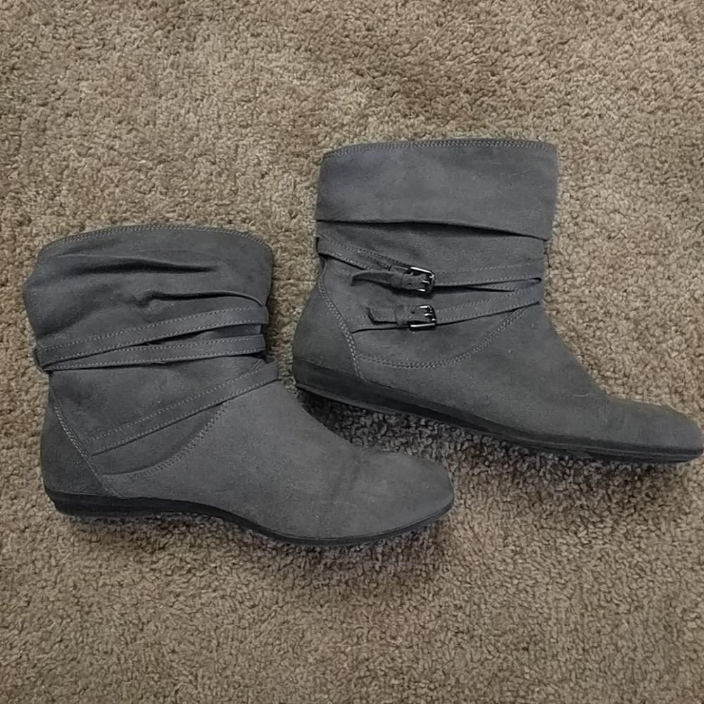 Ankle boots suede